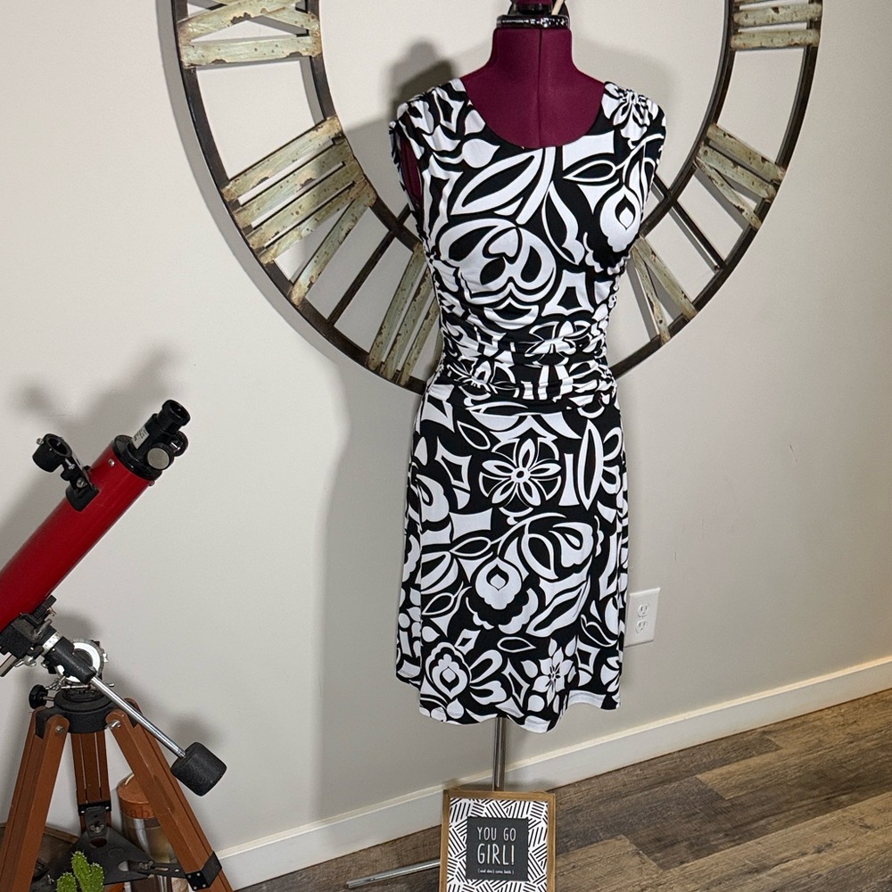 Enfocus Petite Black and White Floral Dress